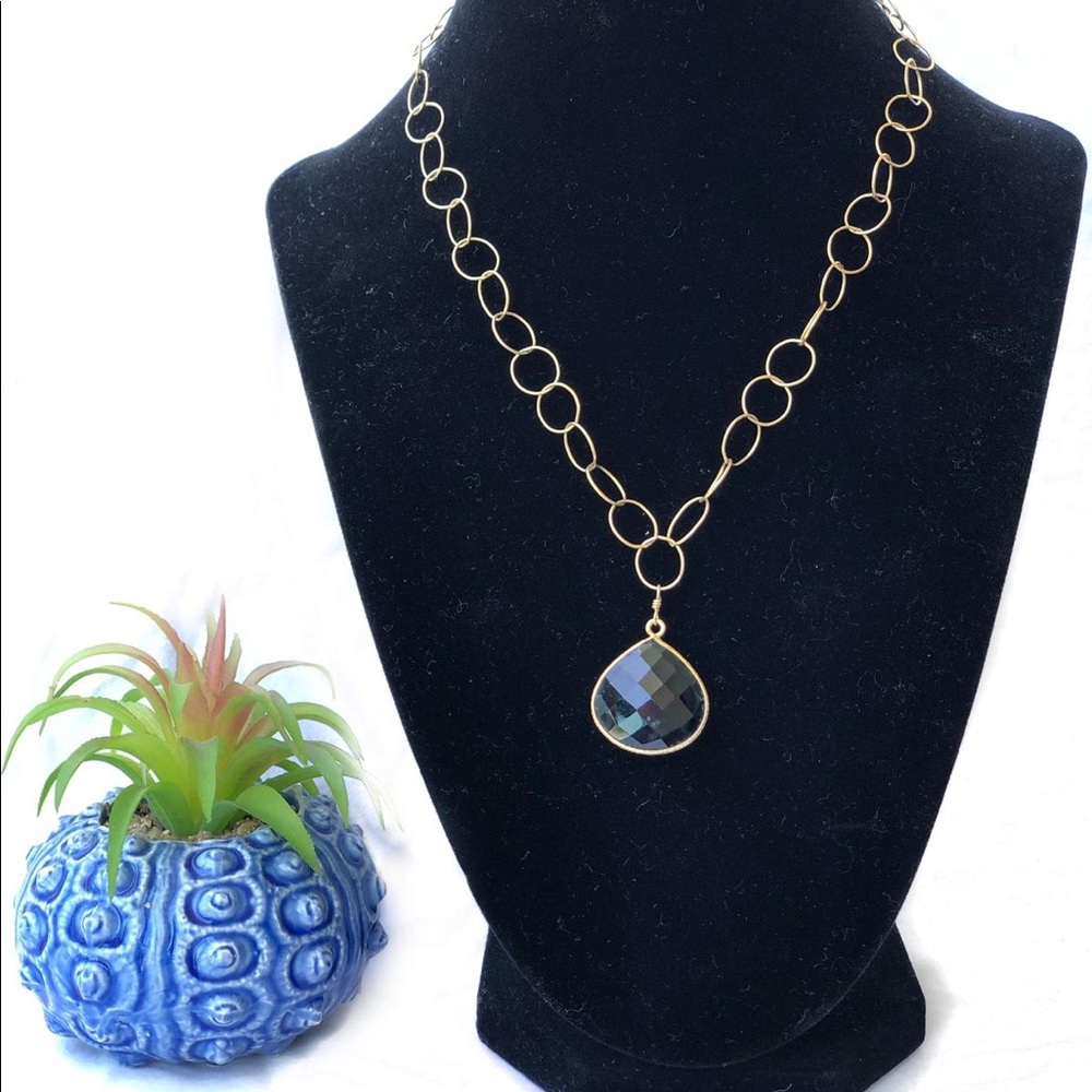 14 Karat Gold Necklace Pendant In Black Opaque